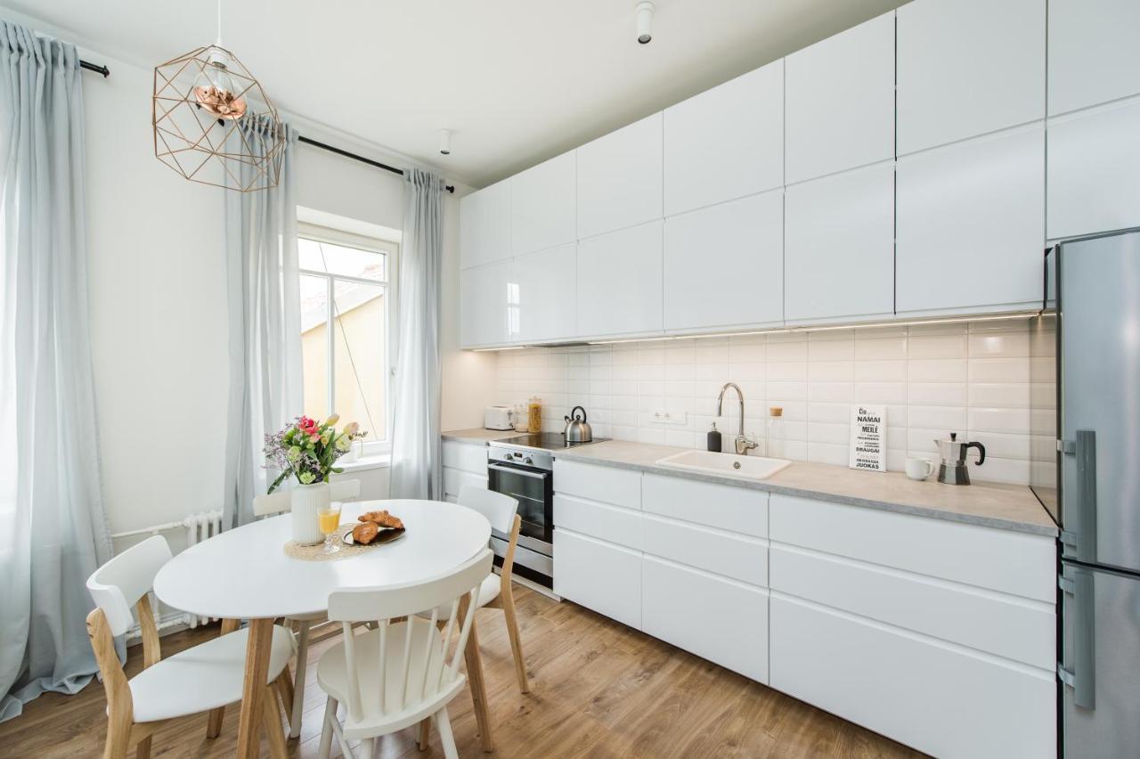 Stylish Apartment In The Heart Of Kaunas Old Town Exteriör bild